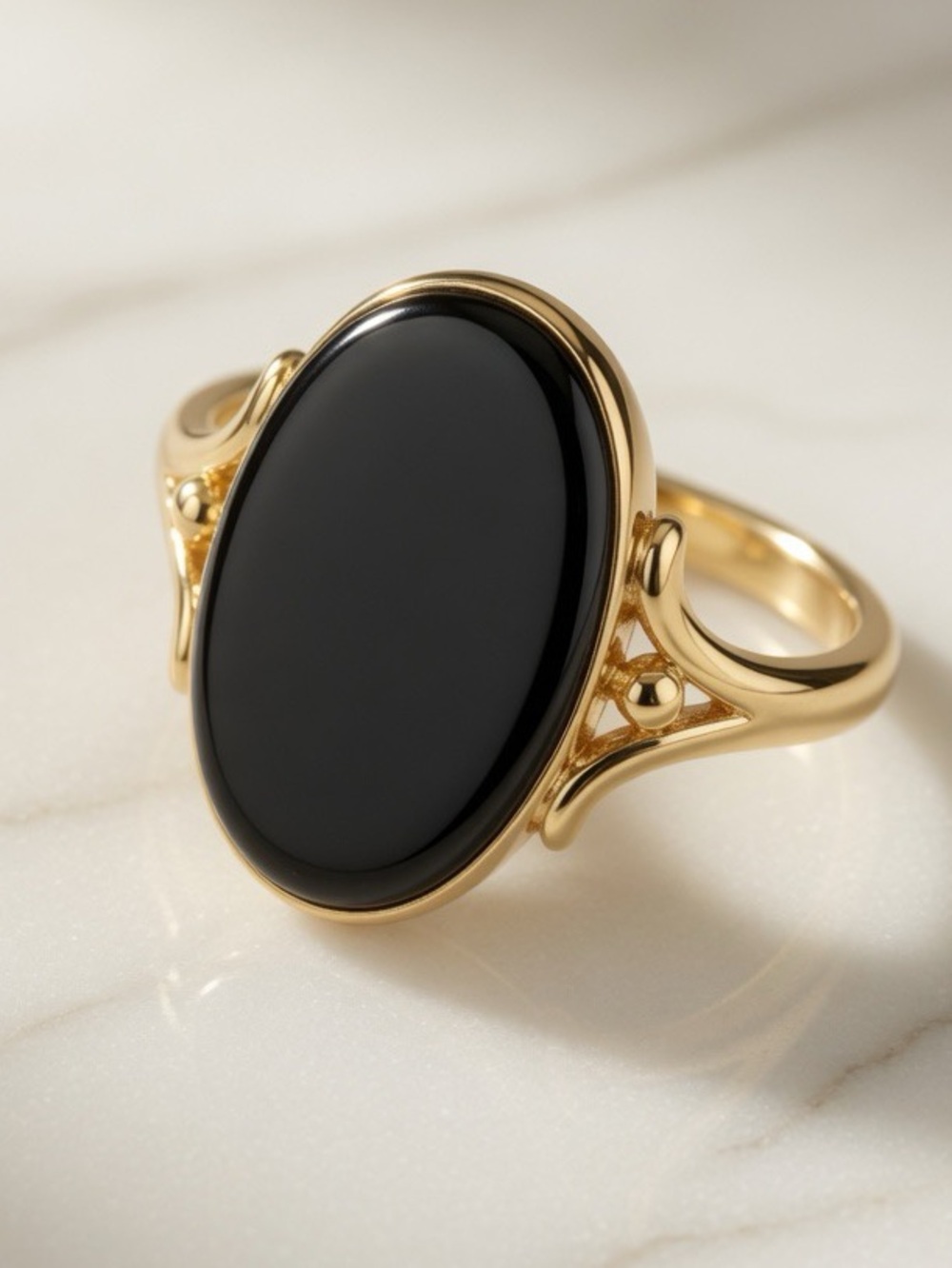 Gold Signet Ring with Black Onyx Oval Center sz 8